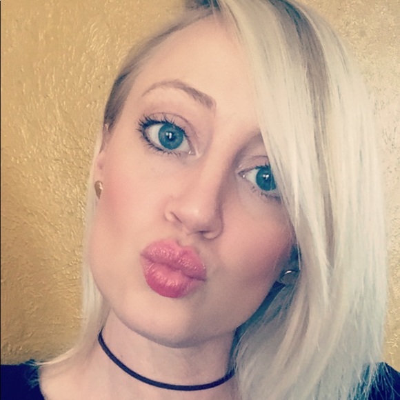 Meet your Posher, Kallie - Picture 1 of 1